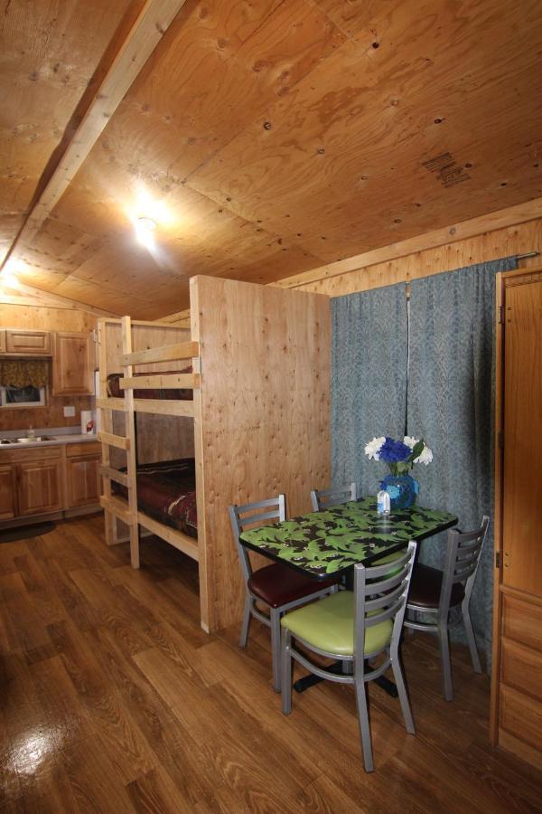 Alaskan Adventure Dry Cabins Pleasant Valley Esterno foto